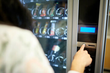 Quel professionnel pour la maintenance de distributeurs automatiques ? Quel professionnel pour la maintenance de distributeurs automatiques ?